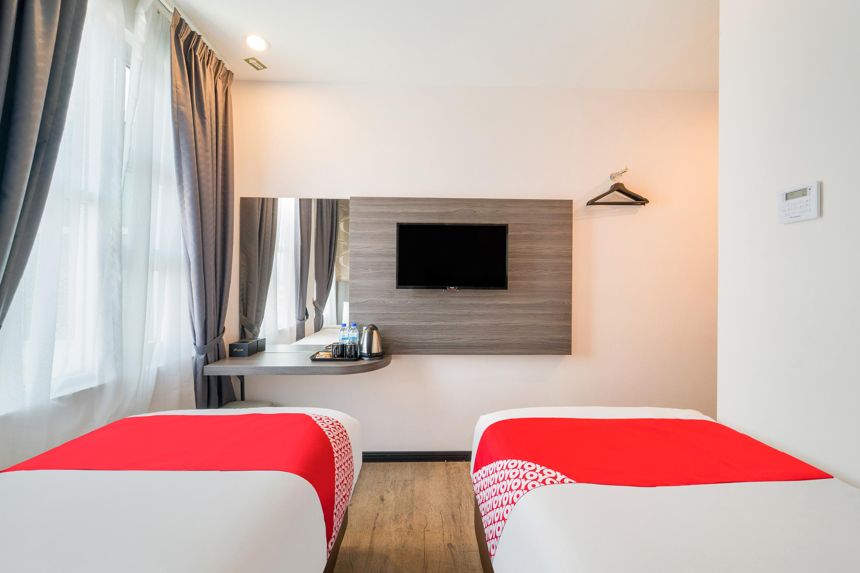 צ'אנגלון Capital O 89386 Stay 365 Hotel מראה חיצוני תמונה