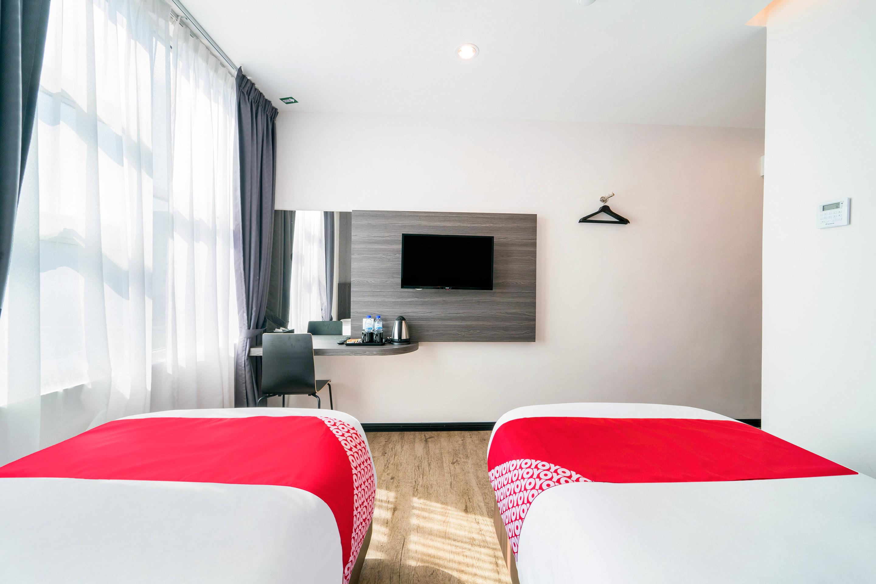 צ'אנגלון Capital O 89386 Stay 365 Hotel מראה חיצוני תמונה