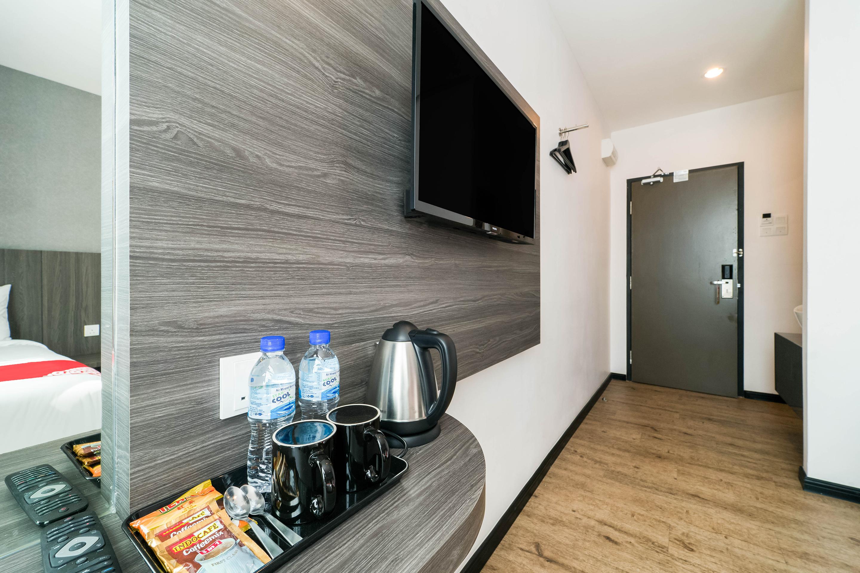 צ'אנגלון Capital O 89386 Stay 365 Hotel מראה חיצוני תמונה