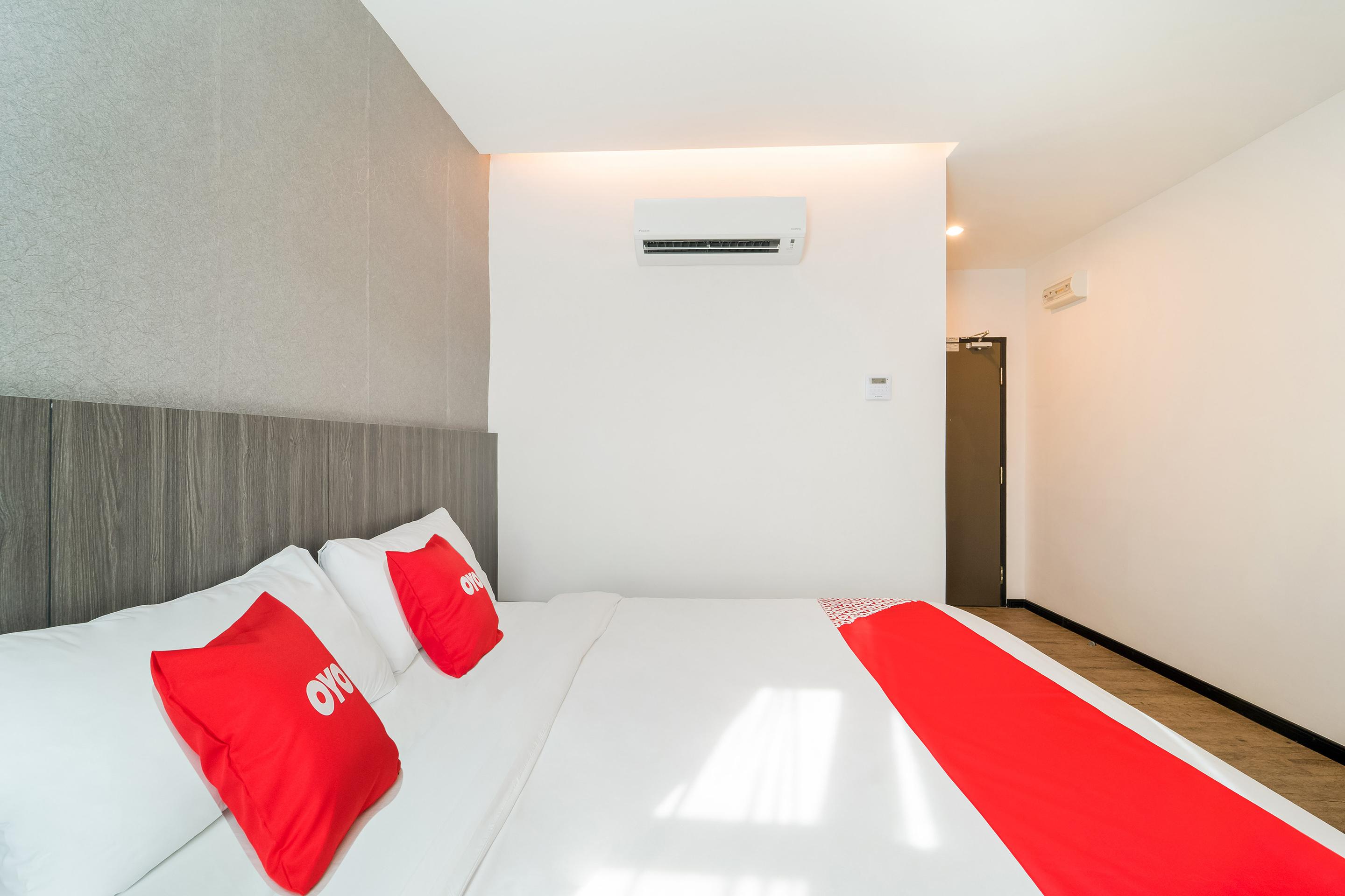 צ'אנגלון Capital O 89386 Stay 365 Hotel מראה חיצוני תמונה