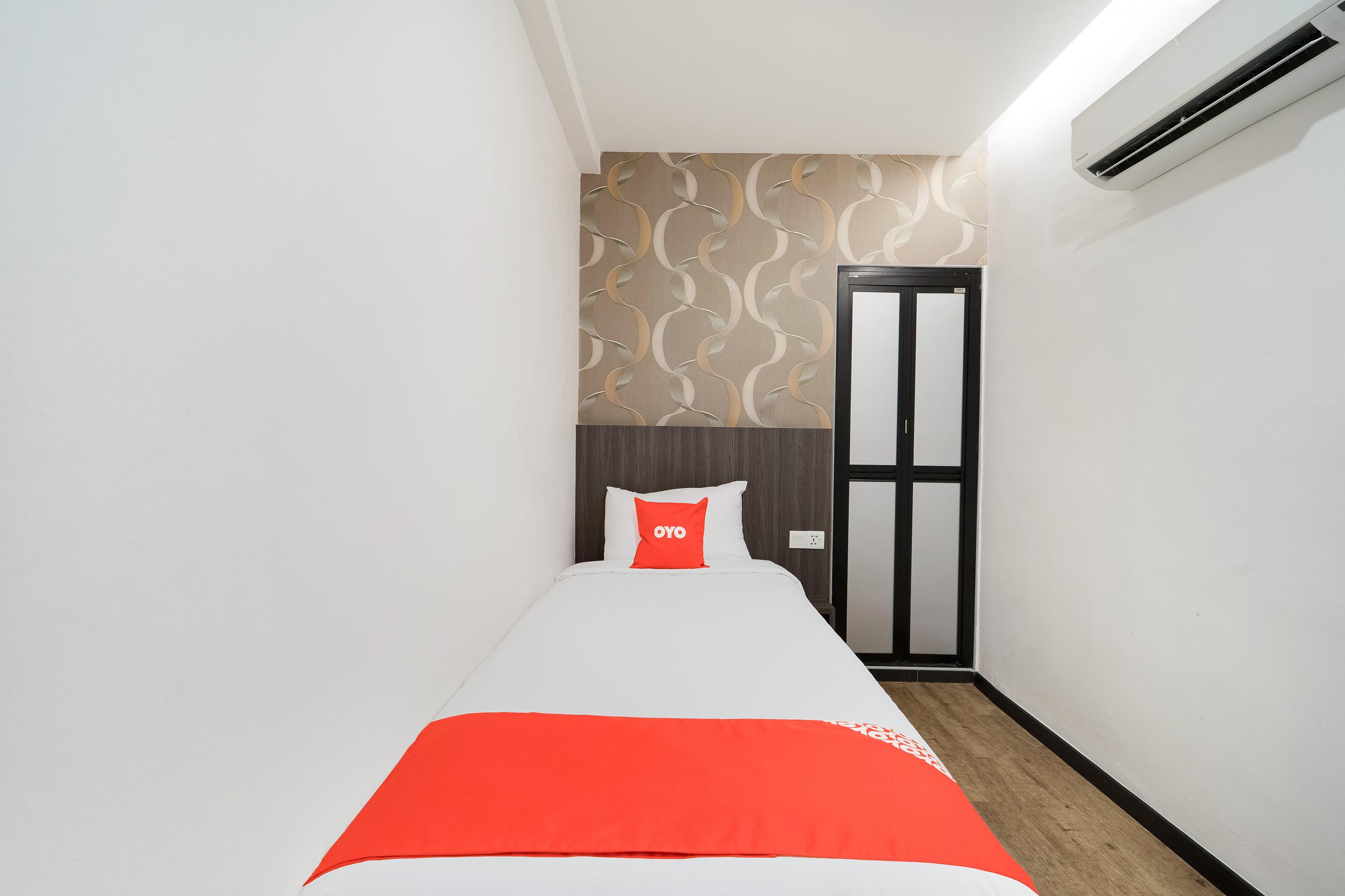 צ'אנגלון Capital O 89386 Stay 365 Hotel מראה חיצוני תמונה