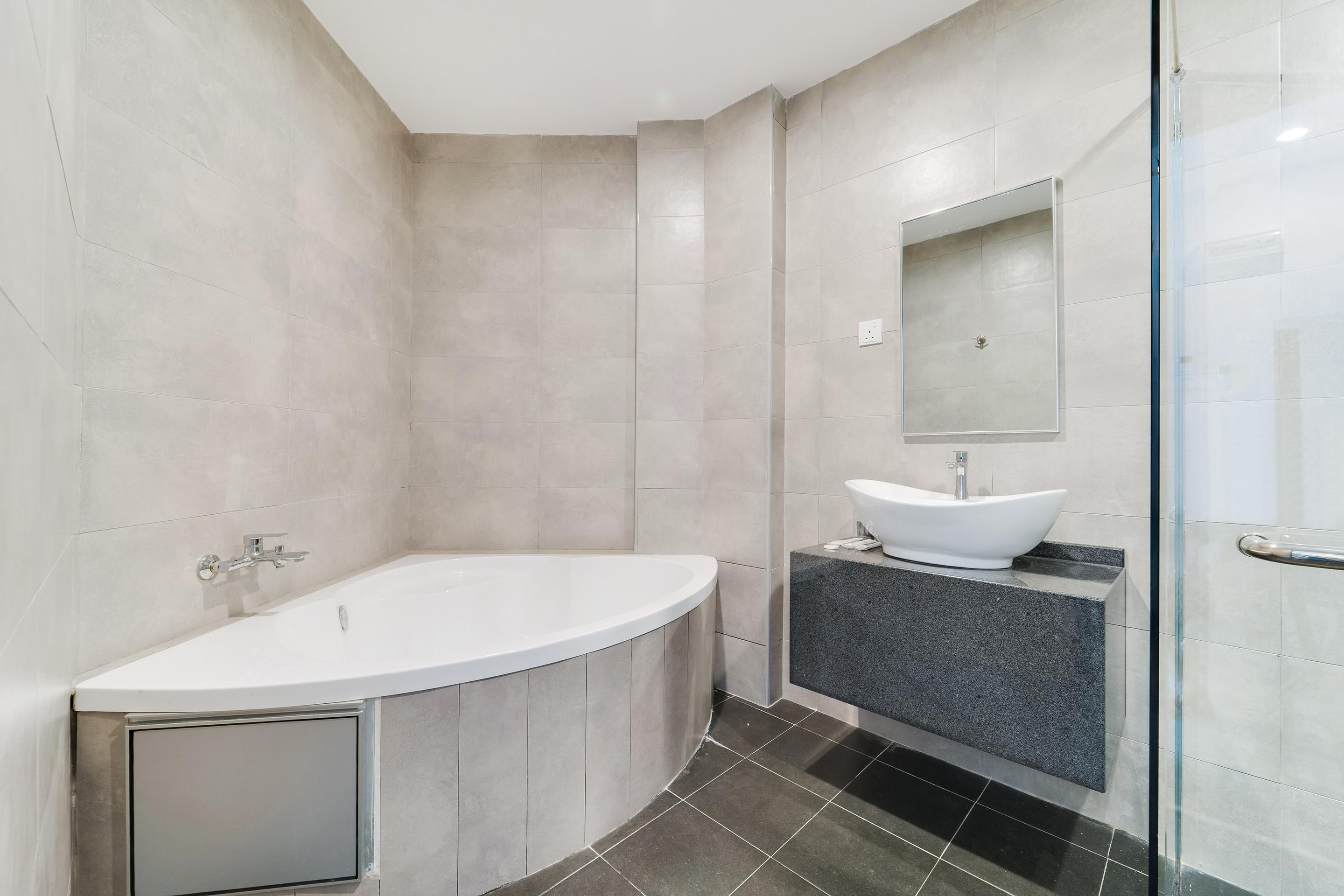 צ'אנגלון Capital O 89386 Stay 365 Hotel מראה חיצוני תמונה