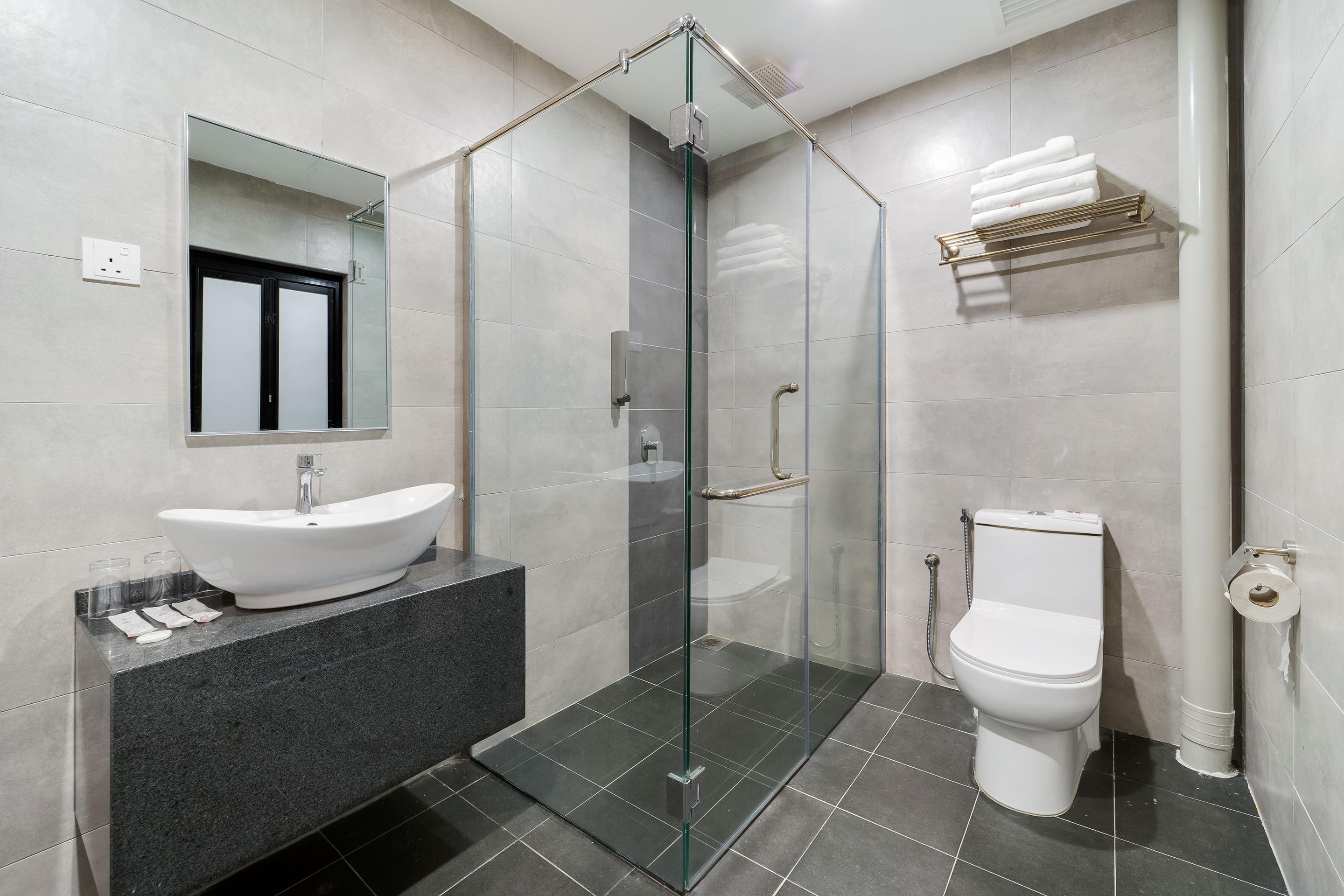 צ'אנגלון Capital O 89386 Stay 365 Hotel מראה חיצוני תמונה
