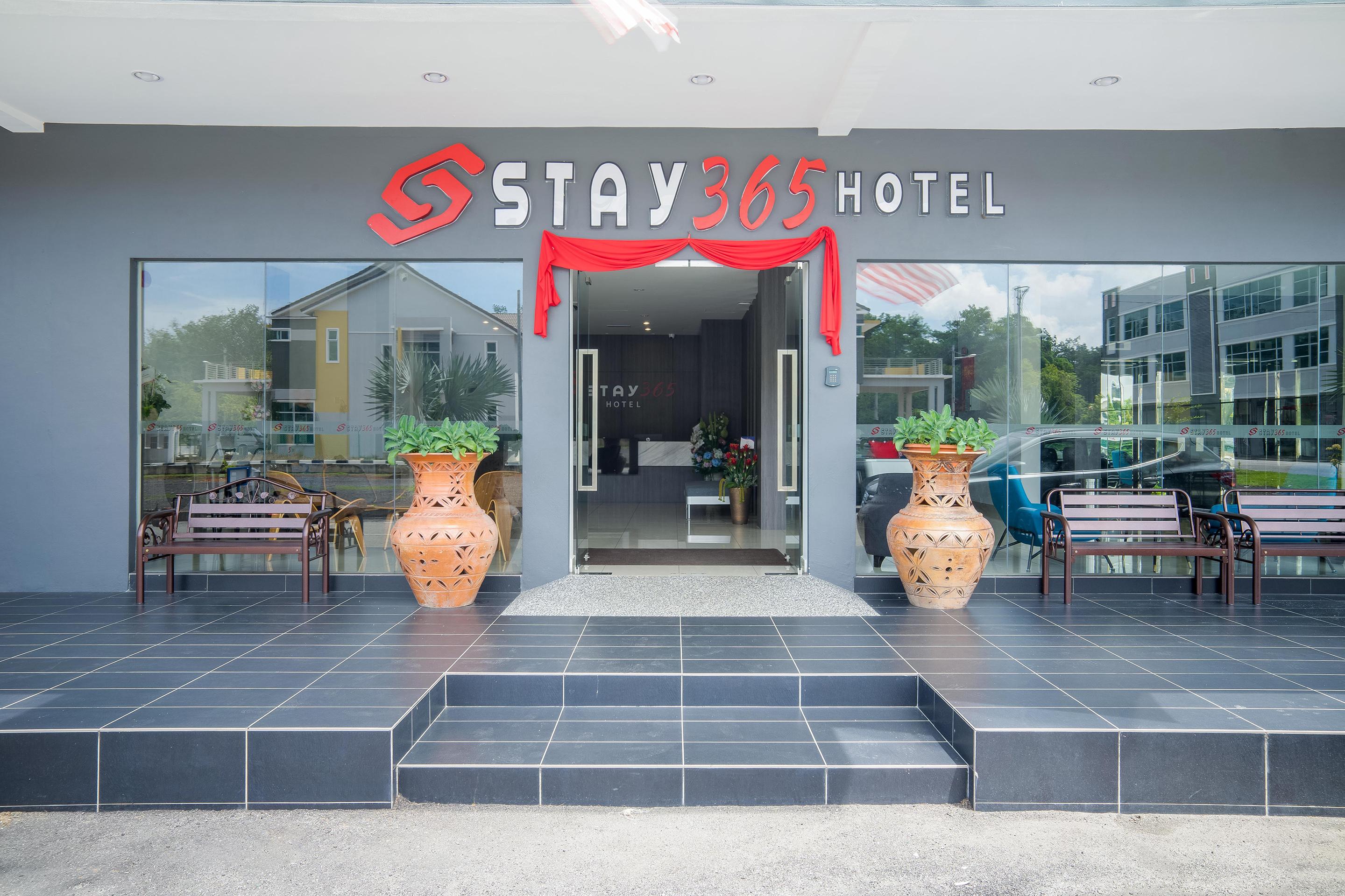 צ'אנגלון Capital O 89386 Stay 365 Hotel מראה חיצוני תמונה