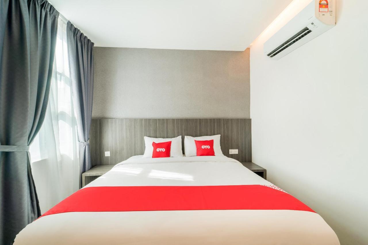 צ'אנגלון Capital O 89386 Stay 365 Hotel מראה חיצוני תמונה