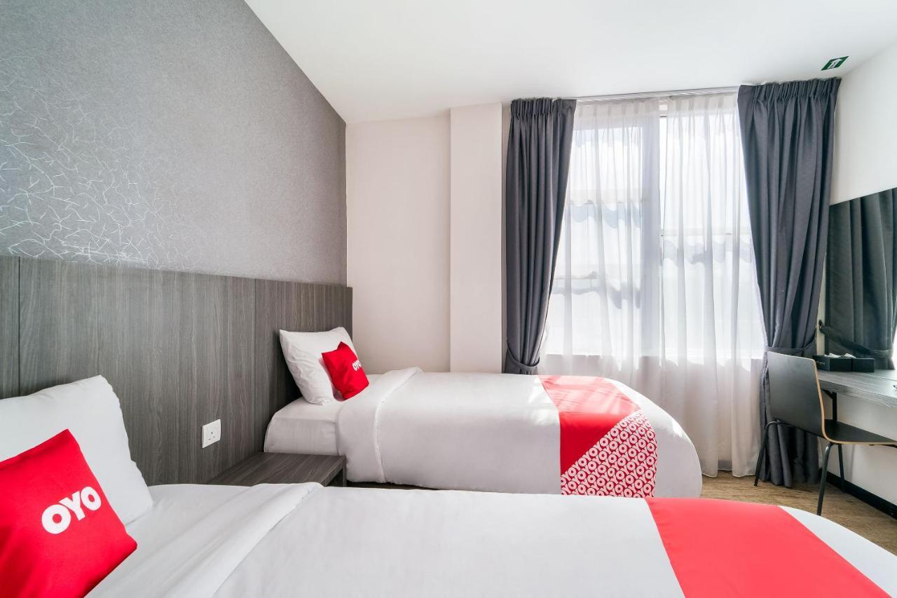צ'אנגלון Capital O 89386 Stay 365 Hotel מראה חיצוני תמונה