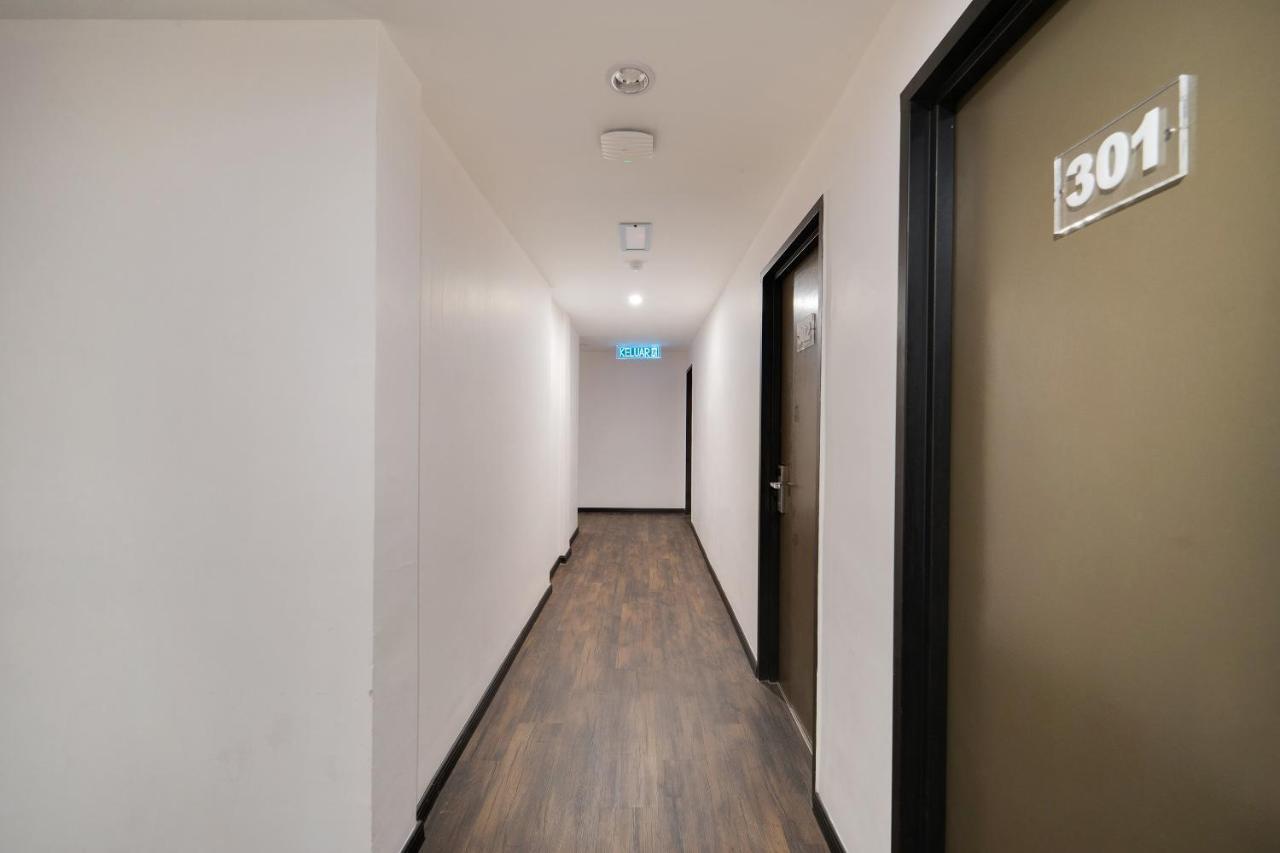 צ'אנגלון Capital O 89386 Stay 365 Hotel מראה חיצוני תמונה
